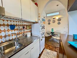 Colorful and Stylish Villa With Shared Pool and Private Garden by Beah