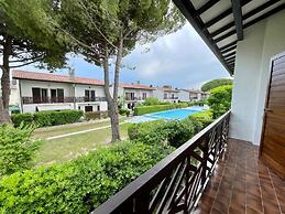 Colorful and Stylish Villa With Shared Pool and Private Garden by Beah