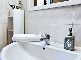 Apartment in Villa With Garden Close to the sea