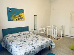 Apartment in Villa With Garden Close to the sea