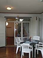 Spacious Flat With Fenced Garden and Fireplace