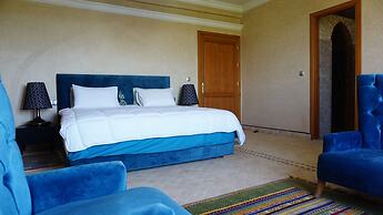 Saphir Paon - Luxury Villa in the Middle of a Farm