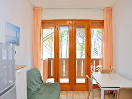 Welcoming Flat With Garden-view Terrace - Beahost