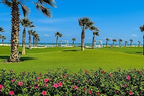 Beachfront Chalet in Porto Said With