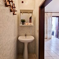 Two-bedroom Apartment With Private Garden