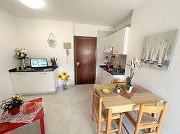 Charming Studio Apartment a few Steps From the Beach