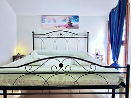 Welcoming Apartment few Minutes From the sea