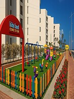 Family-friendly Stays at Porto Said Chalets