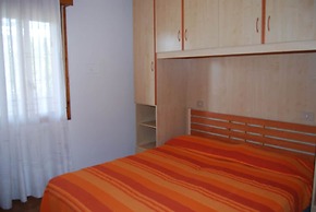 Beachside Flat With Large Balcony - Beahost