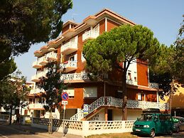 Bright Flat With Balcony in Bibione - Beahost