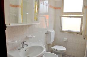 Spacious Seaside Flat for 7 Guests - Beahost