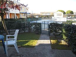 Bright Apartment With Private Garden