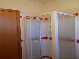 Bright Apartment With Private Garden