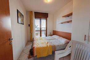 Beachfront Colourful Flat With Swimming Pool