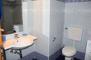 Beachfront Colourful Flat With Swimming Pool