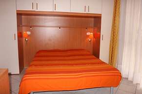 Beachfront Colourful Flat With Swimming Pool