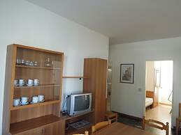 Flat in a Great Location for 8 Guests - Beahost