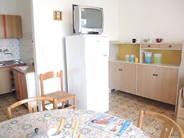 Bright Flat Close to Bibione Promenade-beahost