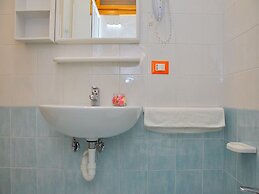 Bright Flat Next to Bibione Pineda - Beahost