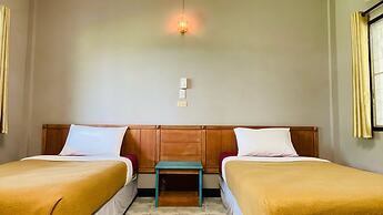 Orchard House Resort