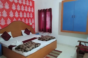 Goroomgo Mohit Guest House Varanasi