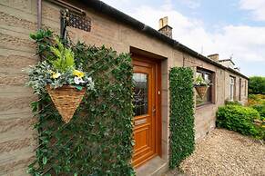 Heatherwood Cottage - Central Scone