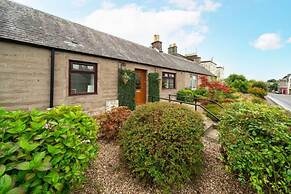 Heatherwood Cottage - Central Scone