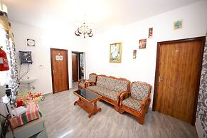 Guru Vela Homestay