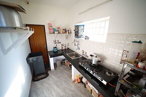 Guru Vela Homestay