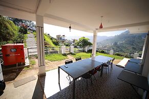 Guru Vela Homestay