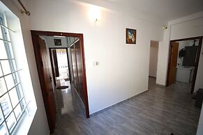 Guru Vela Homestay
