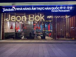 Mikage - Vinhome Metropolis Lieu Giai Apartment