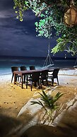 Dhamana Beach