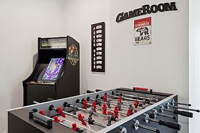 Sunset Chalet 2 Bedroom Cabin by RedAwning