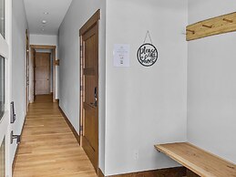 Hay Meadow Lodge 3 Bedroom Townhouse by RedAwning