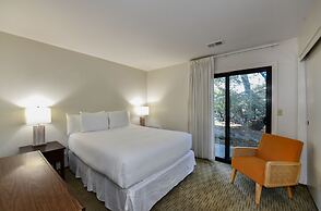 808 Augusta Cir 3 Bedroom Home by RedAwning