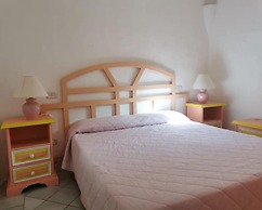 Seaside Apartment Baja Sardinia - 6pl August - 250 m From Smeraldo Bea