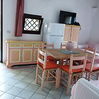 Seaside Apartment Baja Sardinia - 6pl August - 250 m From Smeraldo Bea