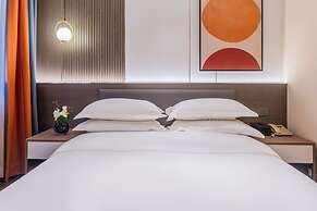 Ruifeng Hotel Railway Station Store