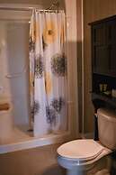 Jackfish Lake Cottages Motel