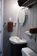 Jackfish Lake Cottages Motel