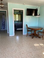 Jackfish Lake Cottages Motel