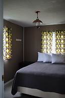 Jackfish Lake Cottages Motel