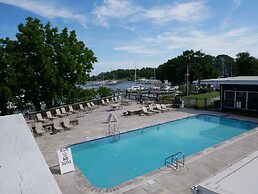 The Lodge at Great Oak Landing