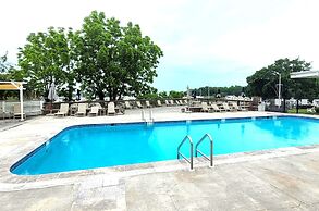 The Lodge at Great Oak Landing