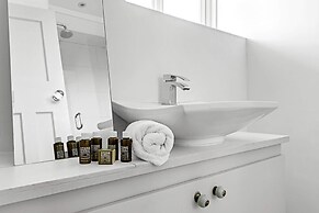 1-bed London Bliss: Putney Gem