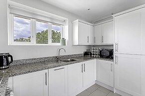 1-bed London Bliss: Putney Gem