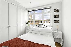 1-bed London Bliss: Putney Gem