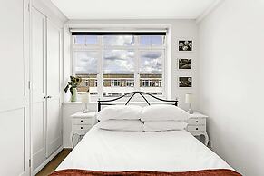 1-bed London Bliss: Putney Gem