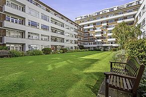 1-bed London Bliss: Putney Gem